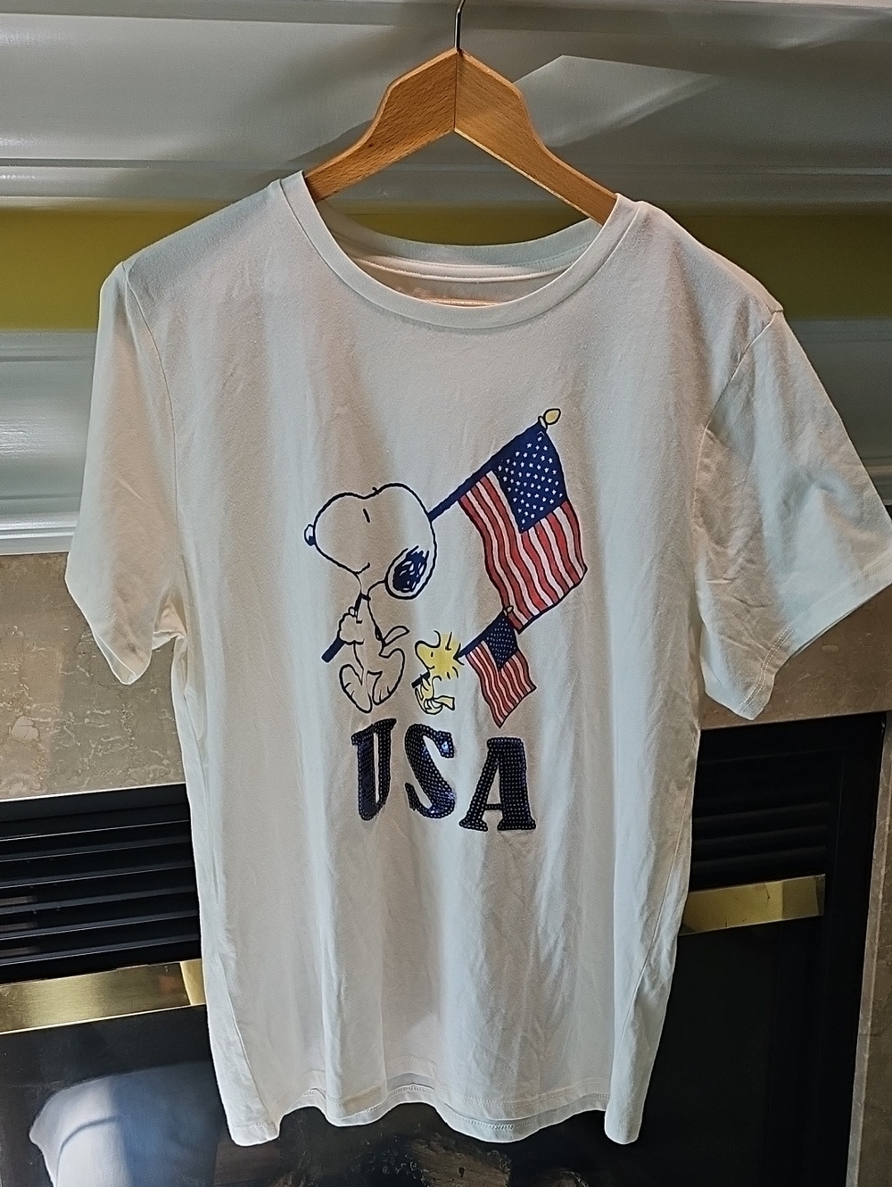 Peanuts USA T-shirt Womens Size Large
